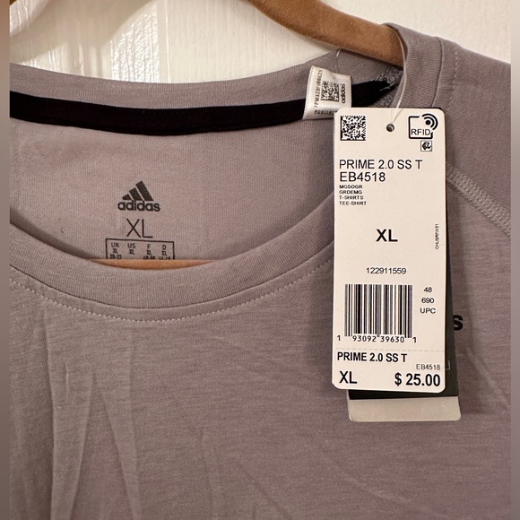 NEW Adidas gray workout tee Ladies X-Large XL - Picture 8 of 8